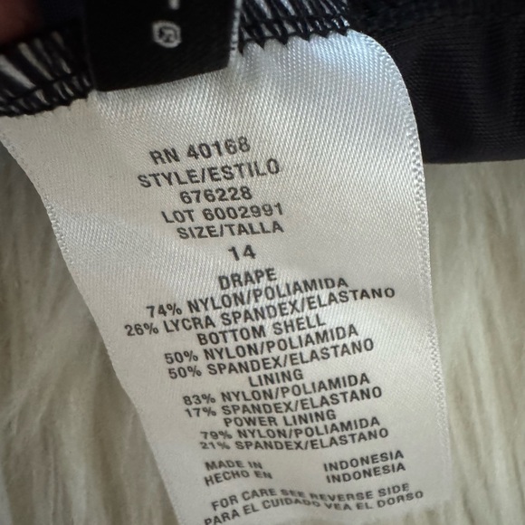 Dreamsuit By Miracle Brand Size 14 Black‎ Slimming Cinch Side Modest Swimsuit - Picture 7 of 8